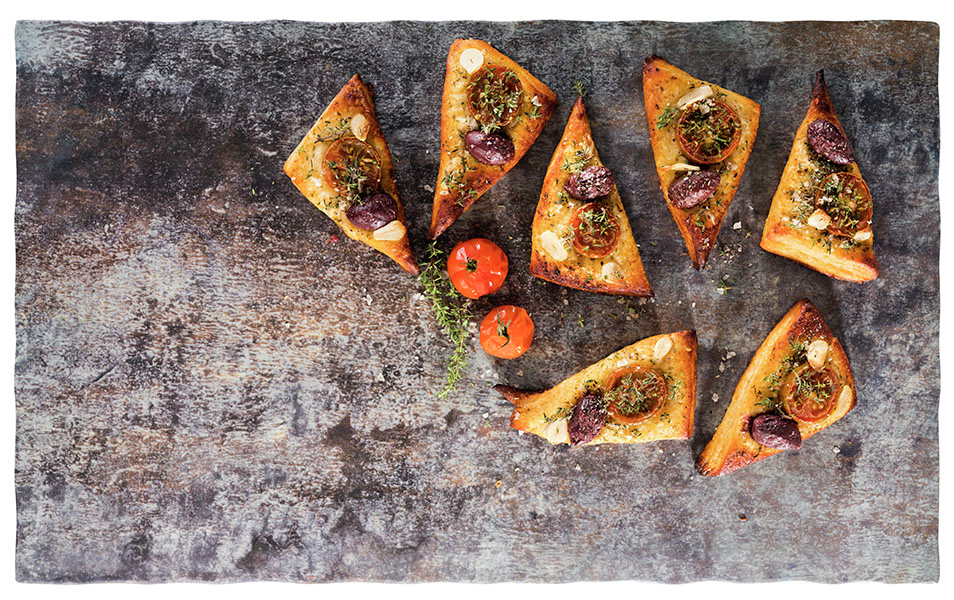 GN 1/1 Tablett -ROCKFACE- 53 x 32,5 cm, H: 1,5 cm , Grau